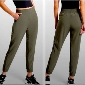 Athleta Textured Brooklyn Jogger Pull-on Pants Olive Green size 6